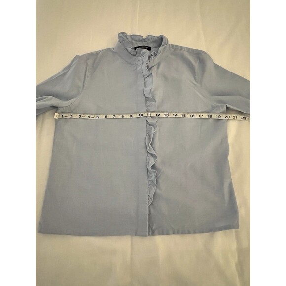 Lafayette 148 Ruffled Chambray Buttondown Shirt Medium EUC - Picture 5 of 6